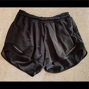 lululemon hotty hot shorts